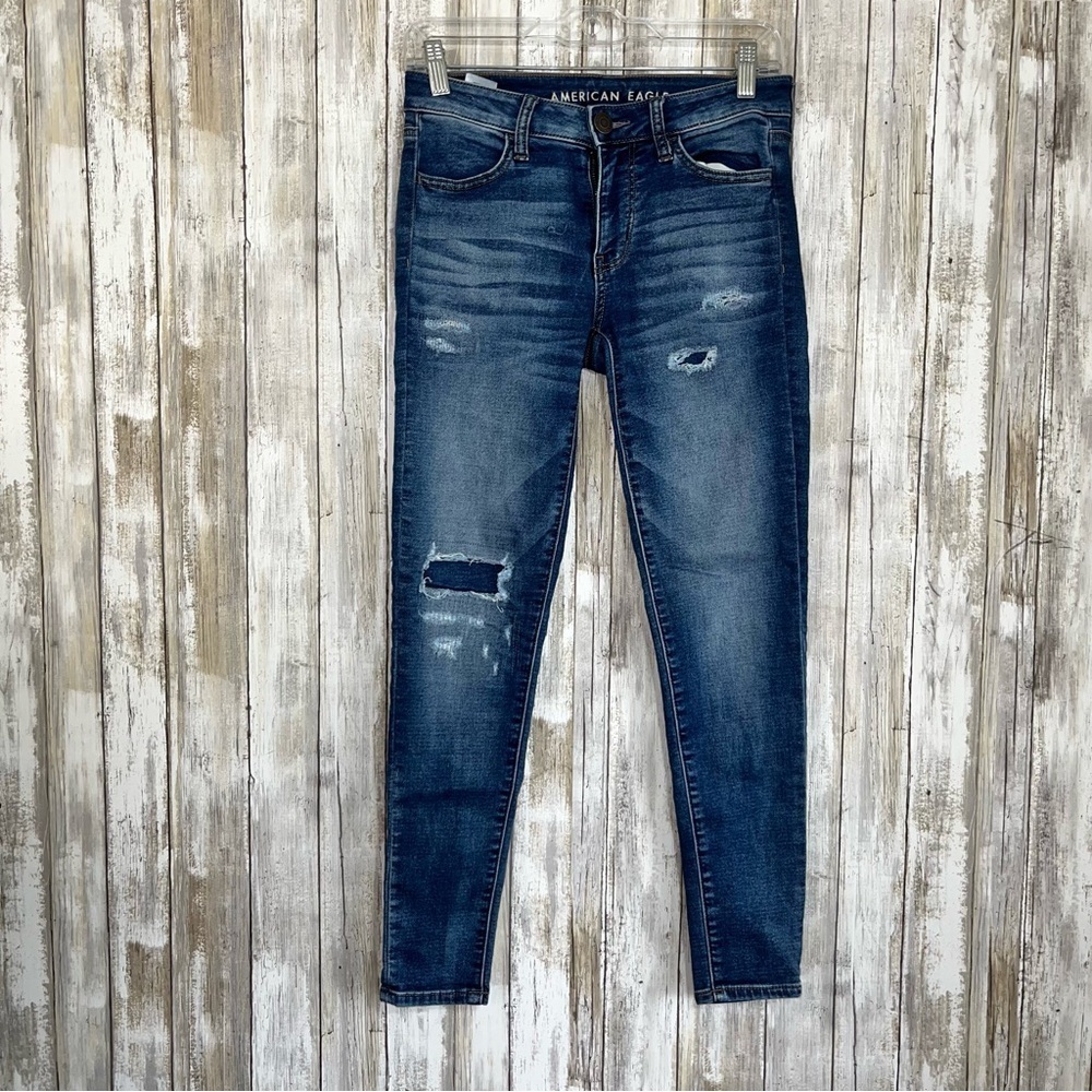 American Eagle Super Stretch Distressed Jegging Short